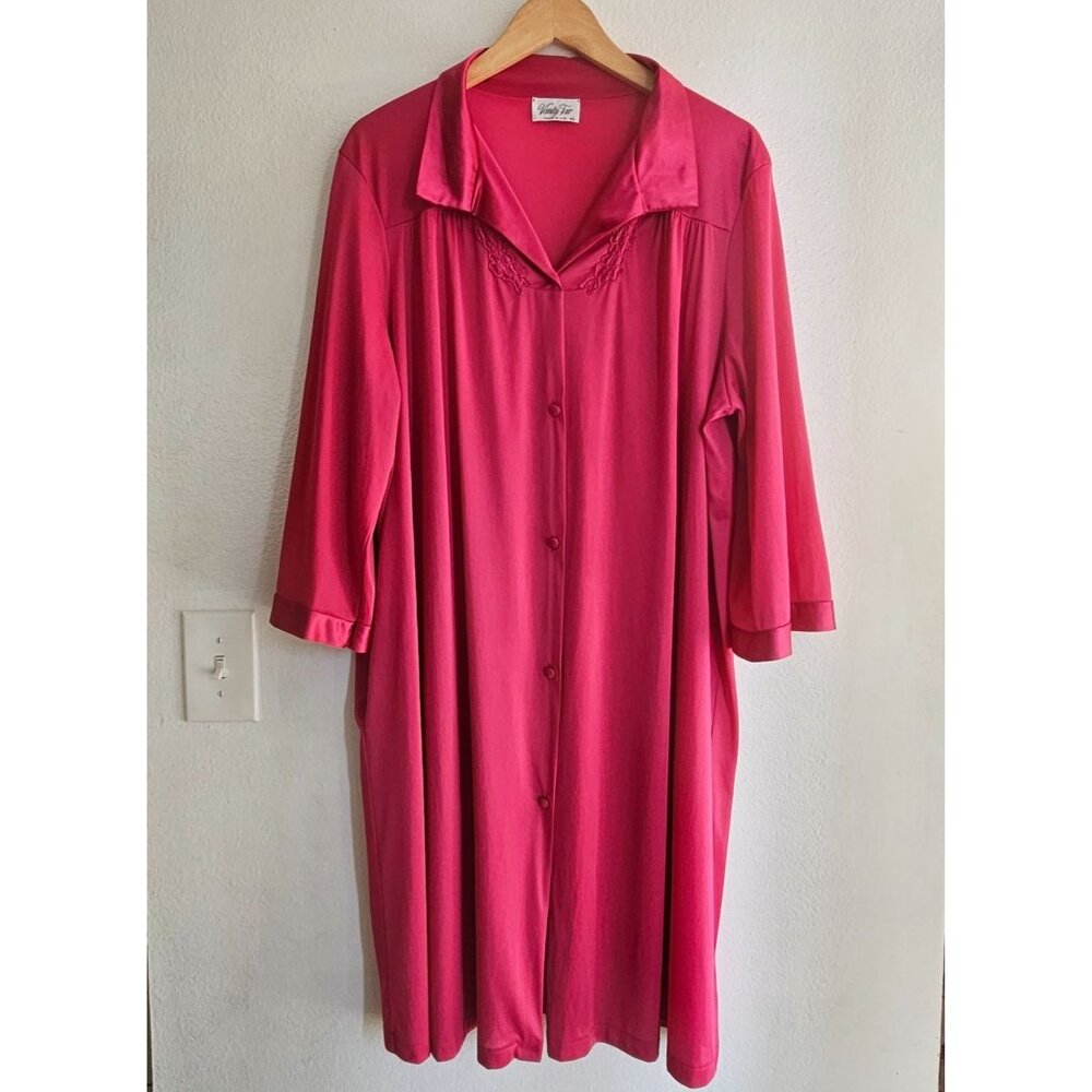Vintage Vanity Fair Robe XL Pink Floral Embroidery Button Front‎ Lightweight